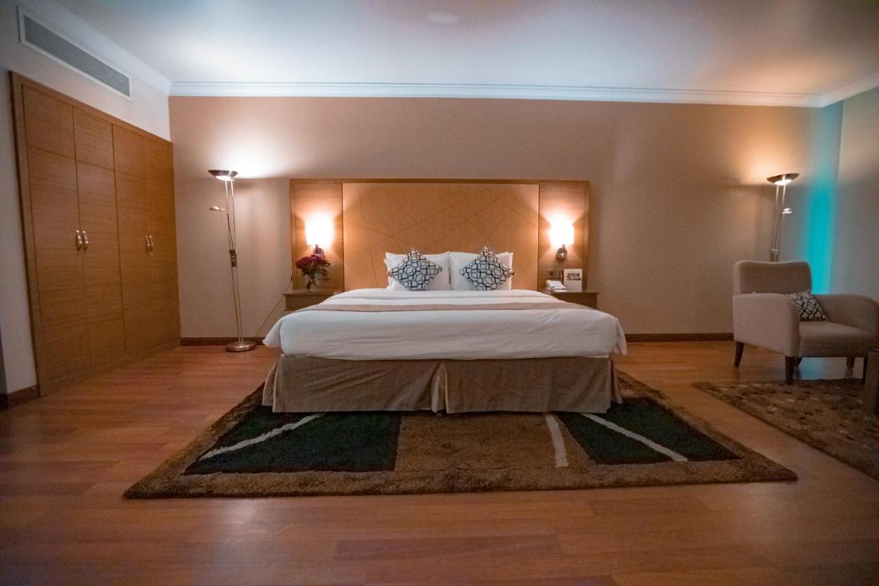 Golden Tulip Hotel Buraidah Al Qassim Buitenkant foto